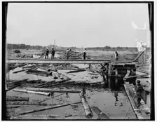 Menominee, Mich., logging on the river, c1898. Creator: Unknown