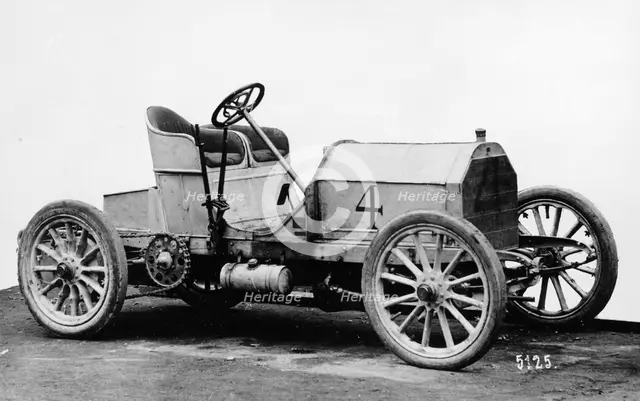Mercedes 60 hp racing car, 1903. Artist: Unknown