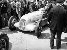 Mercedes-Benz W25 at the French Grand Prix, Montlhery, 1934