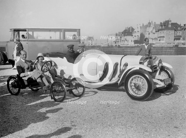 Mercedes-Benz SS open 4-seater of Baron Wenzel-Mosau and Auto Red Bug, Boulogne Motor Week, 1928. Artist: Bill Brunell.
