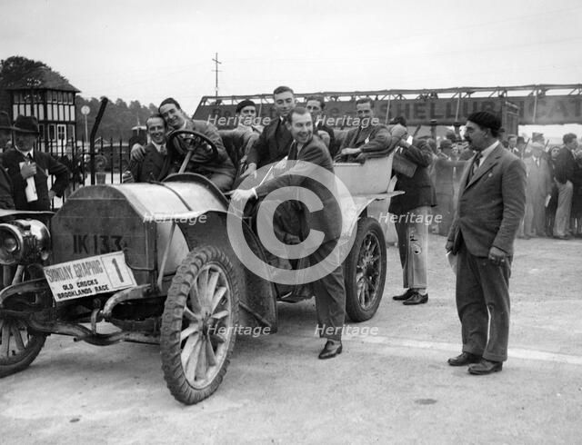 Mercedes, winner of the 1906 Ballinaslaughter Hill Climb, Old Crocks Race, Brooklands, 1931. Artist: Bill Brunell.