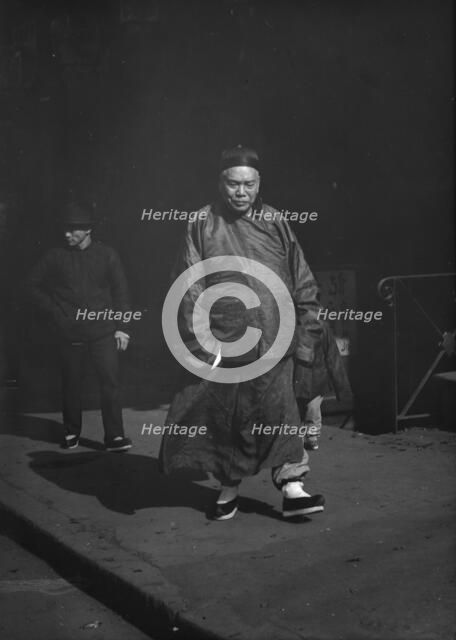Merchant, Chinatown, San Francisco, between 1896 and 1906. Creator: Arnold Genthe.