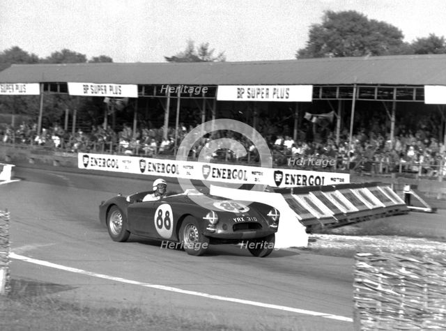 MG A twin cam, Olthoff, Goodwood B.A.R.C. 1961. Creator: Unknown.