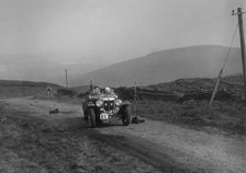 MG Magnette of SM Harrocks competing in the Sunbac Inter-Club Team Trial, 1935. Artist: Bill Brunell