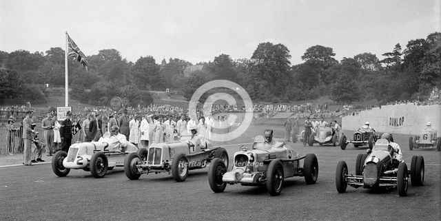 MG R type of Bill Esplen, ERA of Geg Parnell and MG of H Stuart-Wilton, Crystal Palace, 1939. Artist: Bill Brunell.