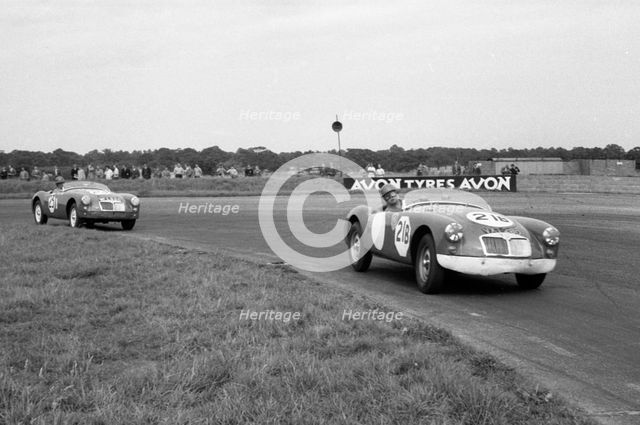 MGA Twin Cam, Dixon. 1959 Silverstone 6 hour. Creator: Unknown.
