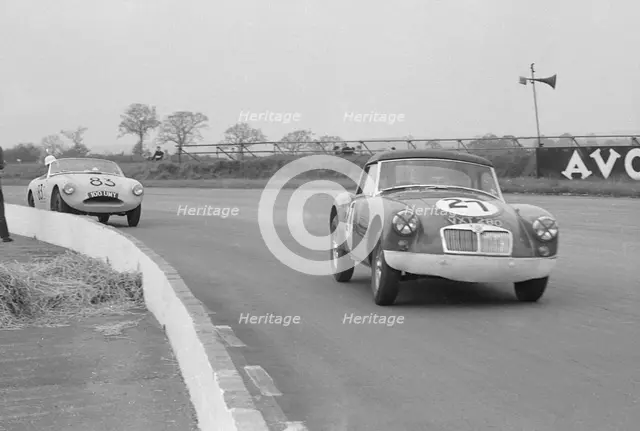 MGA Twin Cam, Ecurie Chiltern at Silverstone 1959. D.G.Dixon. Creator: Unknown.