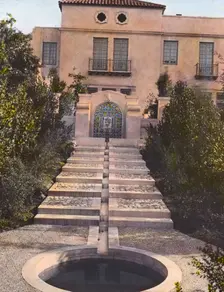 "Mi Suen~o," Herbert Coppell house, 1245 South Grand Avenue, Pasadena, California, 1917. Creator: Frances Benjamin Johnston