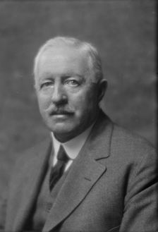 Mitchell, Mason, portrait photograph, 1915 Oct. 5. Creator: Arnold Genthe