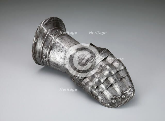 Mitten Gauntlet for the Right Hand, Flanders, c. 1520/30. Creator: Unknown.