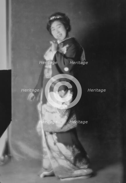 Miura, Tamaki, Madame, in costume, 1915 Nov. 5. Creator: Arnold Genthe.