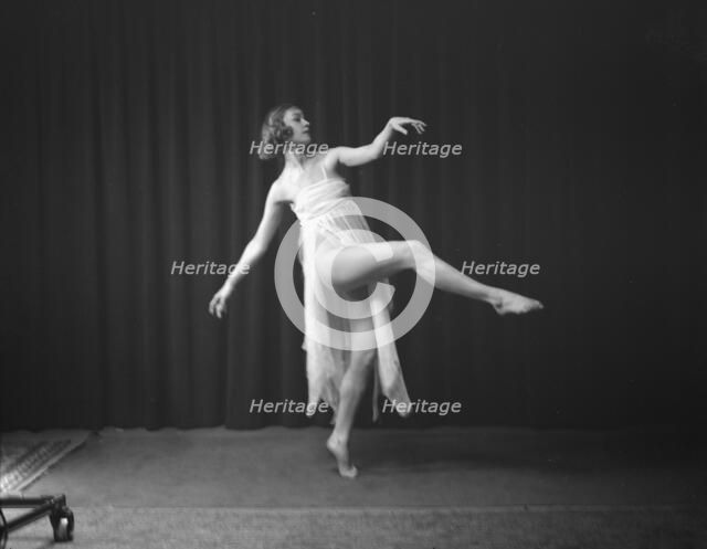 Michio Ito pupils, 1921 June 24. Creator: Arnold Genthe.