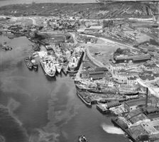Middle Docks & Engineering Co Ltd Ship Repair Yard, Middle Docks, South Shields, Tyneside, 1947. Artist: Aerofilms