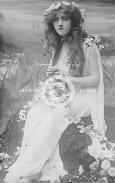 Mignon Nevada as "Ophelia", between c1915 and c1920. Creator: Bain News Service.