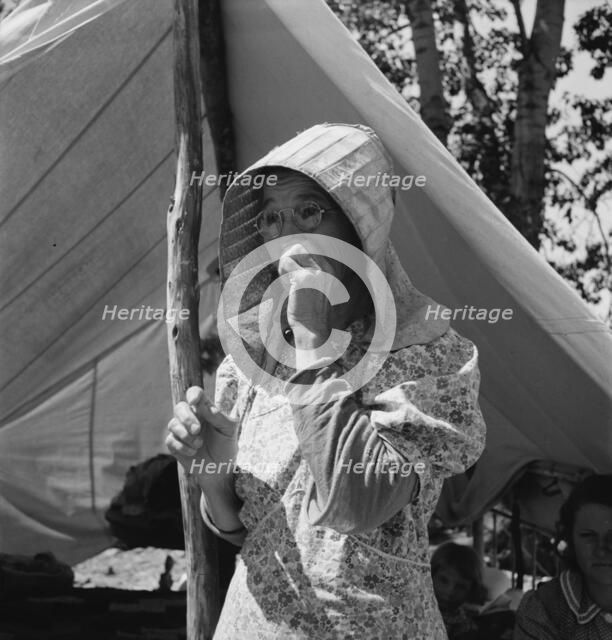 Migratory woman, originally from Texas, Yakima Valley, Washington, 1939. Creator: Dorothea Lange.
