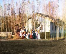 Migrant farmstead in the settlement of Nadezhdinsk with a group of peasants..., between 1905-1915. Creator: Sergey Mikhaylovich Prokudin-Gorsky