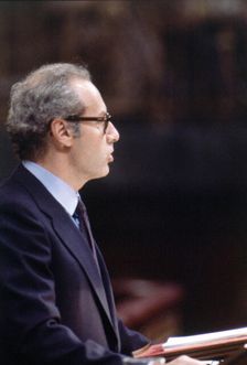 Miguel Boyer (1939 -), socialist politician, portrait 1983