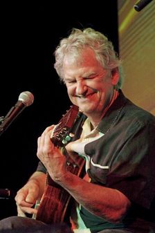 Mike Dowling, Crawley Blues Festival, Hawth, Crawley, West Sussex, Oct 2015. Artist: Brian O'Connor