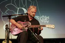 Mike Dowling, Crawley Blues Festival, Hawth, Crawley, West Sussex, Oct 2015. Artist: Brian O'Connor