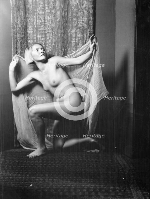 Milcinovic, Vera, 1926 Jan. 7. Creator: Arnold Genthe.