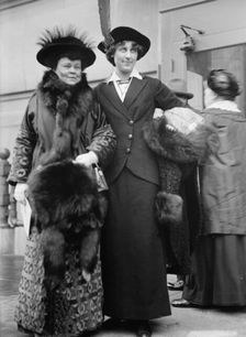 Milholland, Inez, Suffragette - Center, with Mrs. O.H.P. Belmont, 1913. Creator: Harris & Ewing