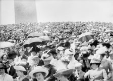 Military Field Mass. Crowds on Monument Grounds, 1912. Creator: Harris & Ewing