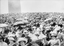 Military Field Mass. Crowds on Monument Grounds, 1912. Creator: Harris & Ewing