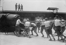 Military Training - Loading Big Gun, 1917 or 1918. Creator: Harris & Ewing