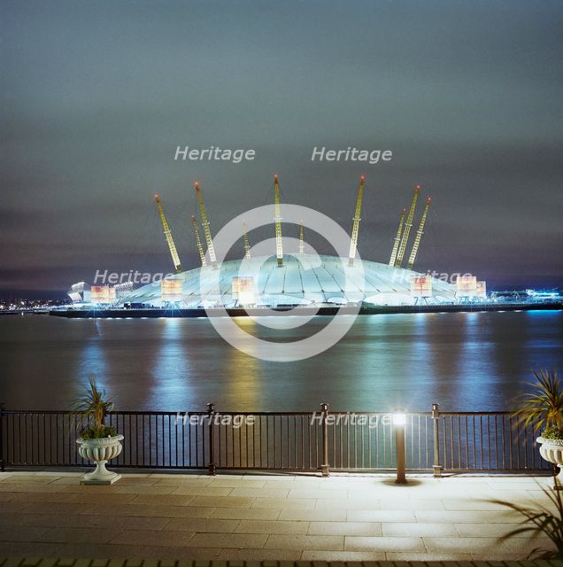 Millennium Dome, Drawdock Road, Greenwich, London, 01/12/1999. Creator: John Laing plc.