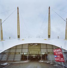 Millennium Dome, Drawdock Road, Greenwich, London, 28/01/1999. Creator: John Laing plc