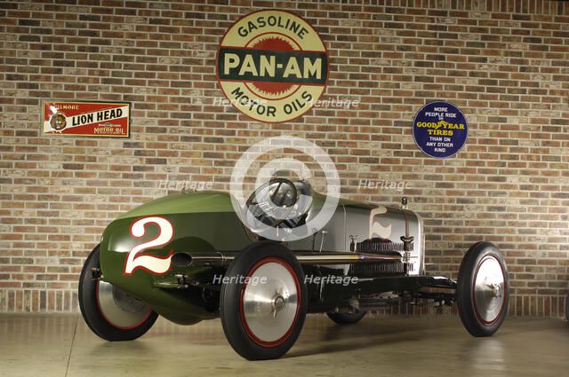 MILLER 122 supercharged 1923. Artist: Simon Clay.