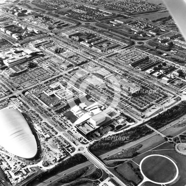 Milton Keynes, Buckinghamshire, 2000.  Artist: Unknown.