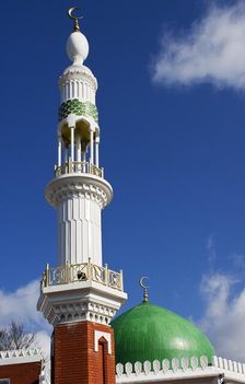 Minaret and dome, Maidenhead Mosque, Holmanleaze, Maidenhead, Berkshire, 2012. Artist: James O Davies