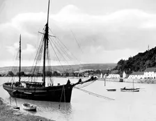 Minehead from the harbour wall, Somerset, 1924-1926.Artist: E Bastard