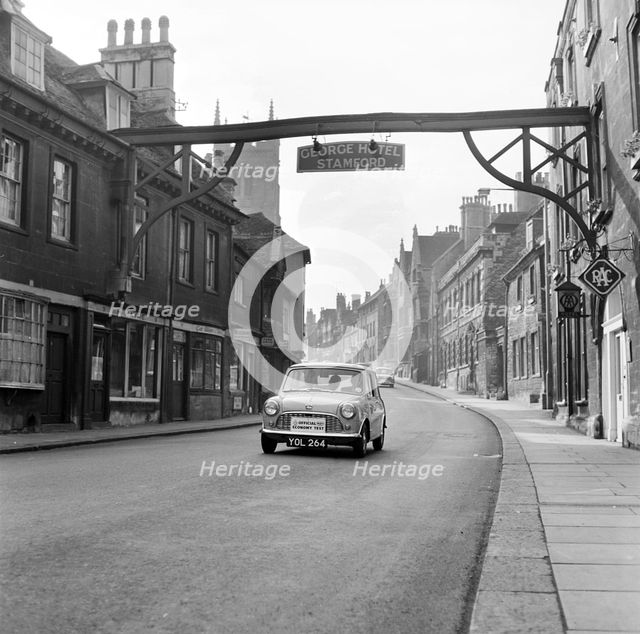 Mini on the 1959 Mobil Economy Run, George Hotel in Stamford. Creator: Unknown.