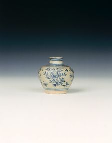 Miniature blue and white guan jar, Ming dynasty, China, second half of 15th century
