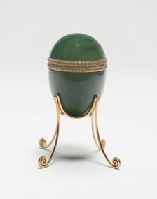Miniature Box with Lid in the form of an Egg and Stand, Saint Petersburg, c. 1900. Creator: Fabergé Workshop