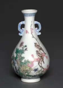 Miniature Vase with Birds and Chrysanthemums, 1736-1795. Creator: Unknown