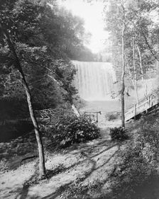 Minnehaha Falls, Minneapolis, Minn., between 1900 and 1910. Creator: Byron Company