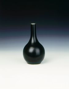 Mirror black long-necked vase, Qing dynasty, China, 18th century. Creator: Unknown