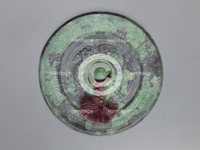 Mirror (chien), Han dynasty, 206 BCE-220 CE. Creator: Unknown.