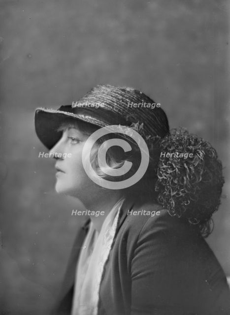 Miss Tallulah Bankhead, portrait photograph, 1919 Apr. 11. Creator: Arnold Genthe.