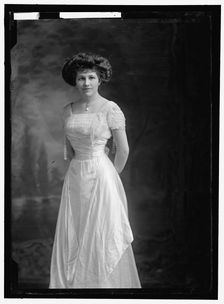 Miss Z. Gaddis, between 1913 and 1918. Creator: Harris & Ewing