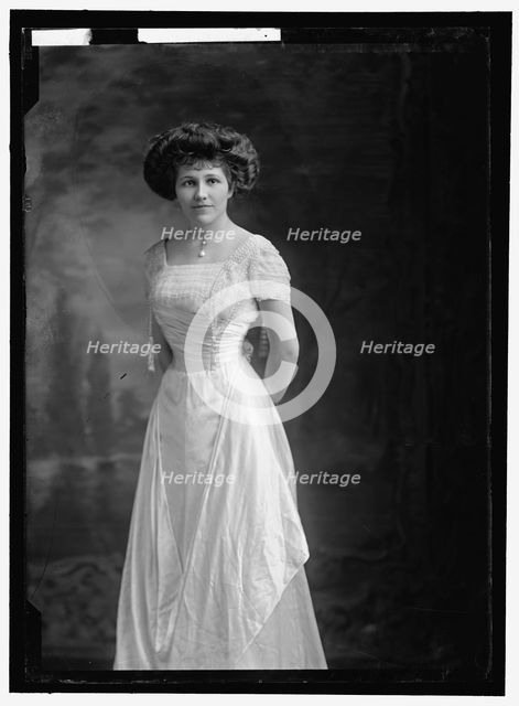Miss Z. Gaddis, between 1913 and 1918. Creator: Harris & Ewing.