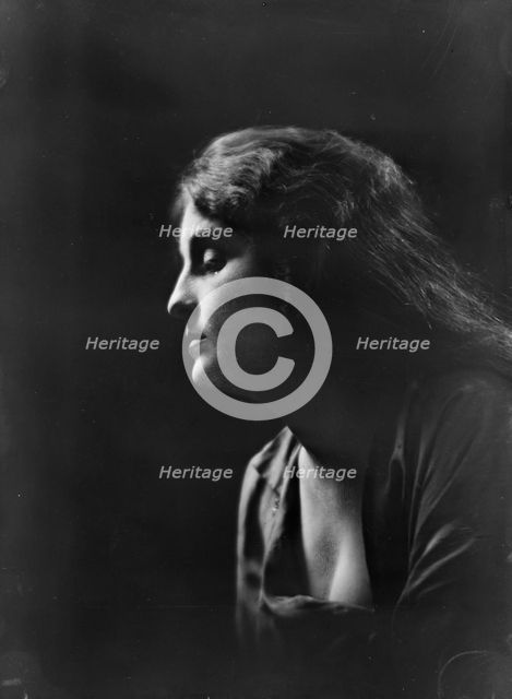 Miss A. Torrianne, portrait photograph, 1919 Oct. 28. Creator: Arnold Genthe.