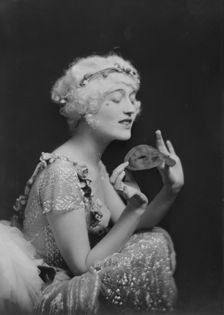 Miss Ann Andrews, 1919 Sept. 3. Creator: Arnold Genthe