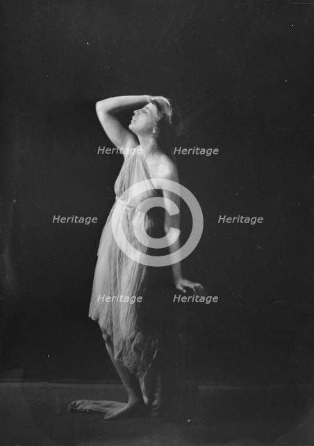 Miss Aurah Melnor, portrait photograph, 1919 Jan. 11. Creator: Arnold Genthe.