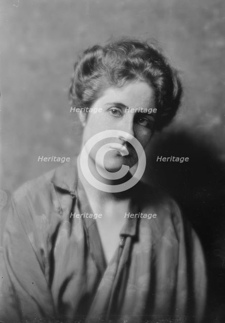 Miss B. Armour, portrait photograph, 1917 Nov. 21. Creator: Arnold Genthe.