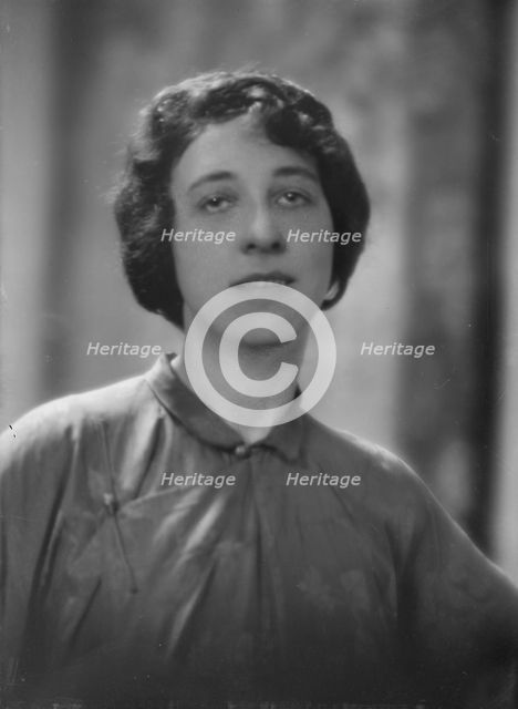 Miss Babcock, portrait photograph, 1918 Jan. 29. Creator: Arnold Genthe.