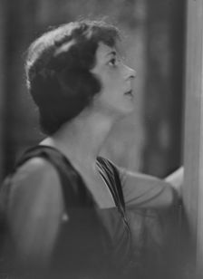 Miss Boyd, portrait photograph, 1918 Nov. 16. Creator: Arnold Genthe